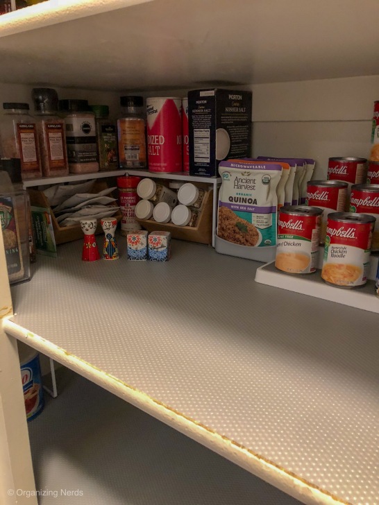 Corner shelf with Seasonings